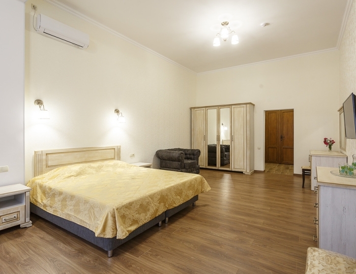 Джуниор сюит 2-местный 1-комнатный корпус 1 - Санаторий «Белоруссия» Ялта Кореиз