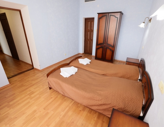 Джуниор сюит 2-местный 3-комнатный корпус 5 - Санаторий «Белоруссия» Ялта Кореиз