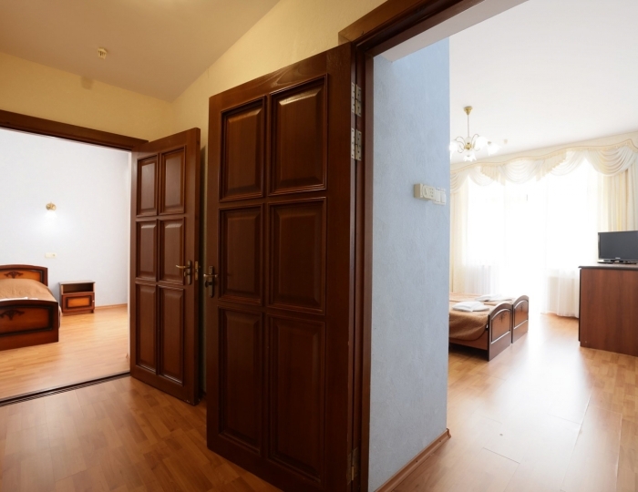 Джуниор сюит 2-местный 3-комнатный корпус 5 - Санаторий «Белоруссия» Ялта Кореиз