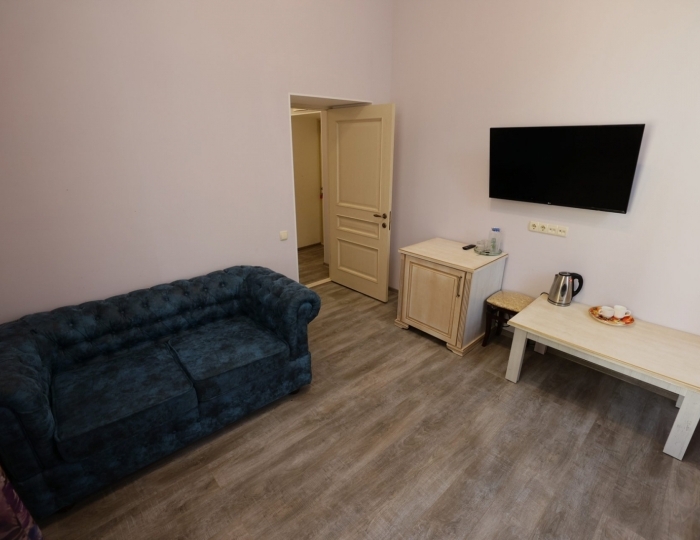 Стандарт 2-местный 2-комнатный (без балкона) корпус 1 - Санаторий «Белоруссия» Ялта Кореиз