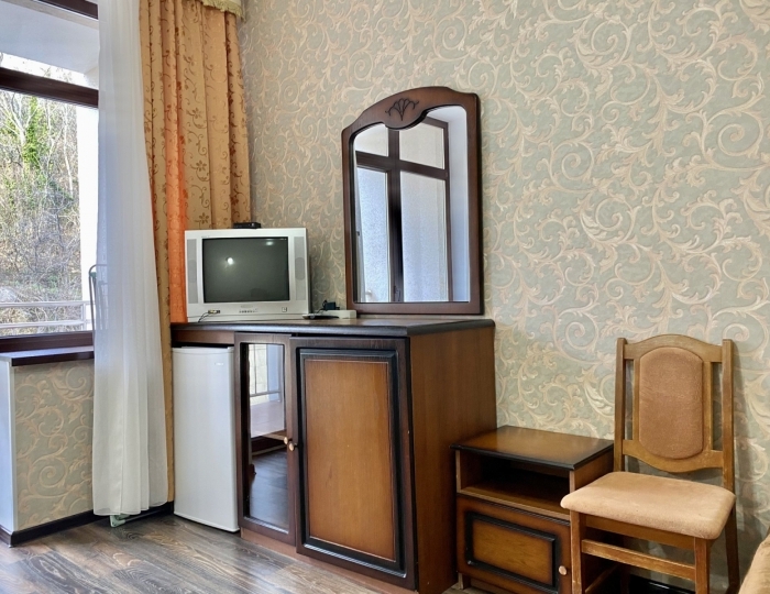 Стандарт 2-местный 1-комнатный "Горы" корпус 5 - Санаторий «Белоруссия» Ялта Кореиз