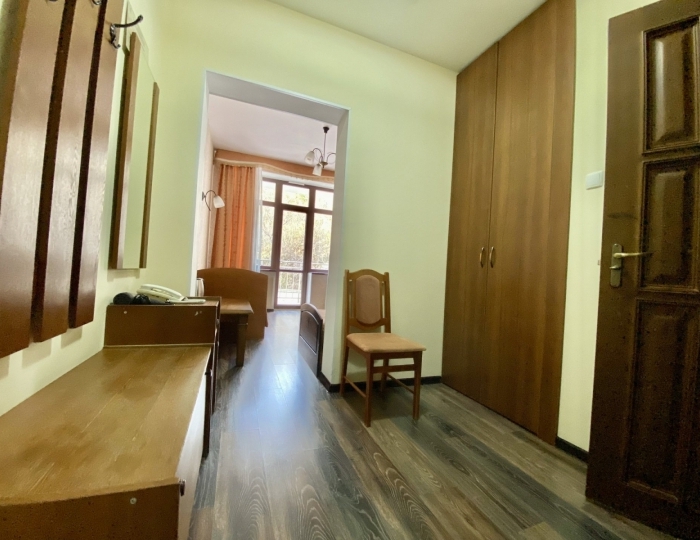 Стандарт 2-местный 1-комнатный "Горы" корпус 5 - Санаторий «Белоруссия» Ялта Кореиз