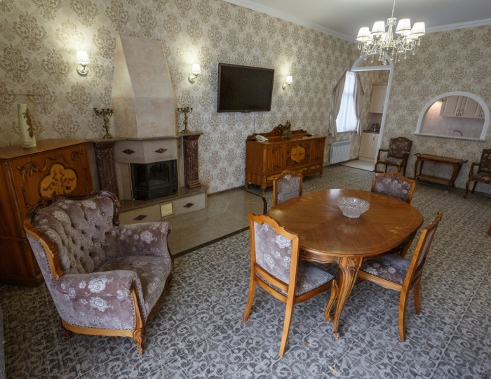 Сюит 2-местный 3-комнатный корпус 2 - Санаторий «Белоруссия» Ялта Кореиз