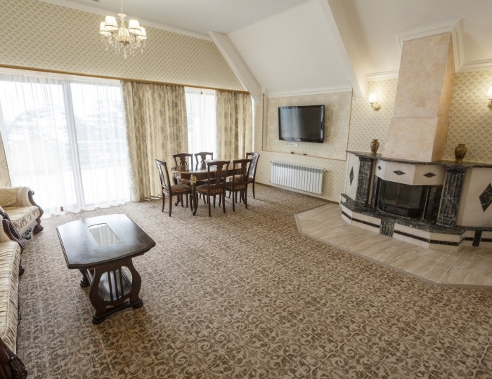 Сюит 2-местный 4-комнатный корпус 2 - Санаторий «Белоруссия» Ялта Кореиз