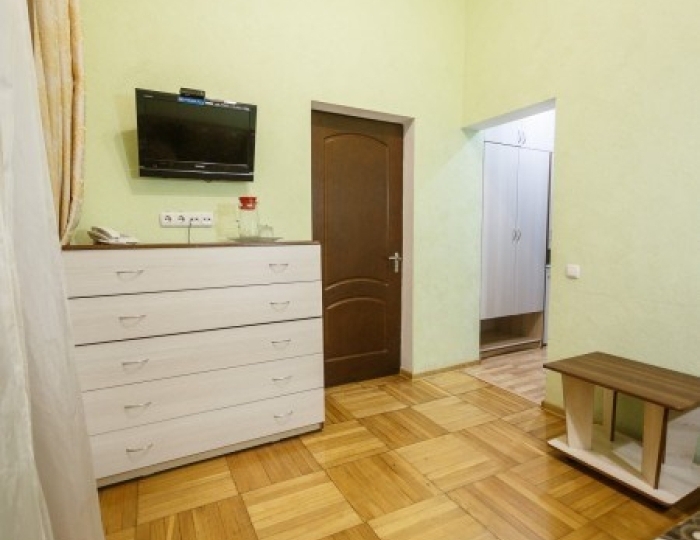 Джуниор сюит 2-местный 2-комнатный корпус 4 - Санаторий «Белоруссия» Ялта Кореиз