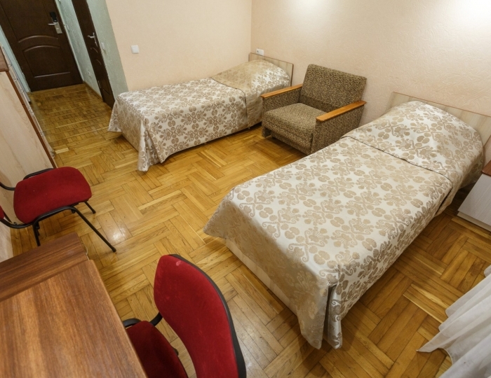 Стандарт 2-местный 1-комнатный (с балконом) "Горы" корпус 4 - Санаторий «Белоруссия» Ялта Кореиз