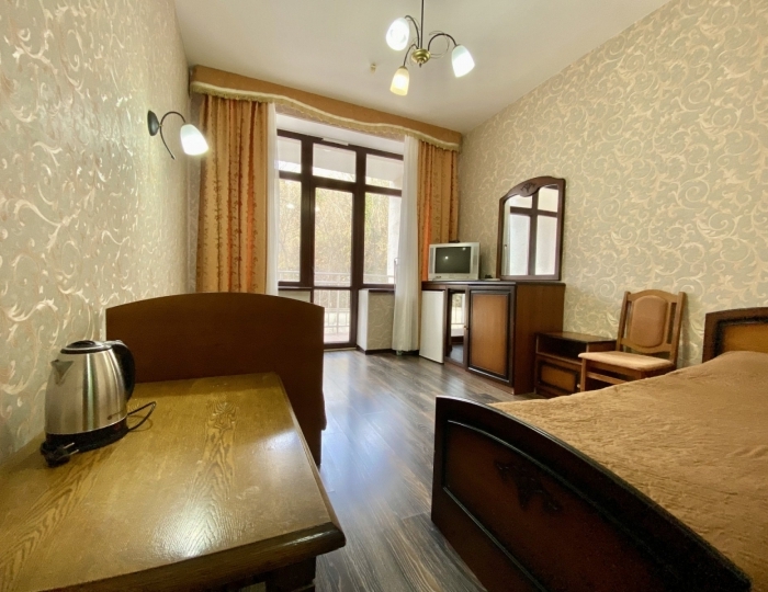 Стандарт 2-местный 1-комнатный "Горы" корпус 5 - Санаторий «Белоруссия» Ялта Кореиз